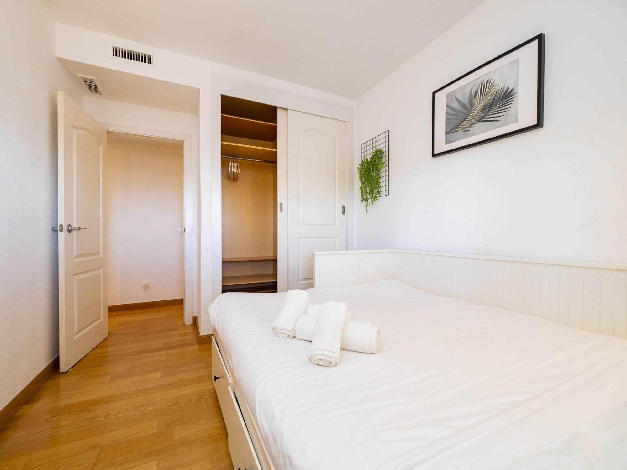 Atico Con Vistas Al Mar Piscina Y Parking Apartman Málaga Kültér fotó