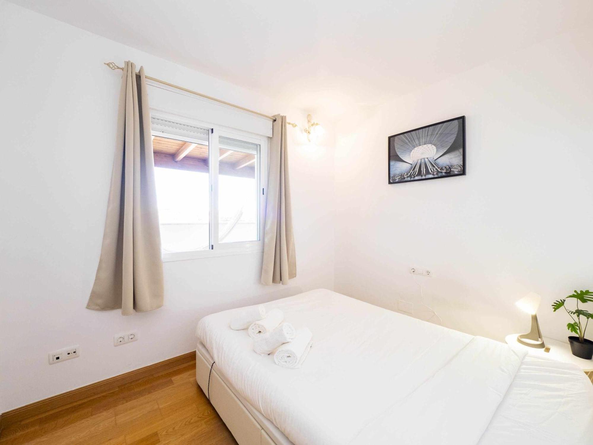 Atico Con Vistas Al Mar Piscina Y Parking Apartman Málaga Kültér fotó