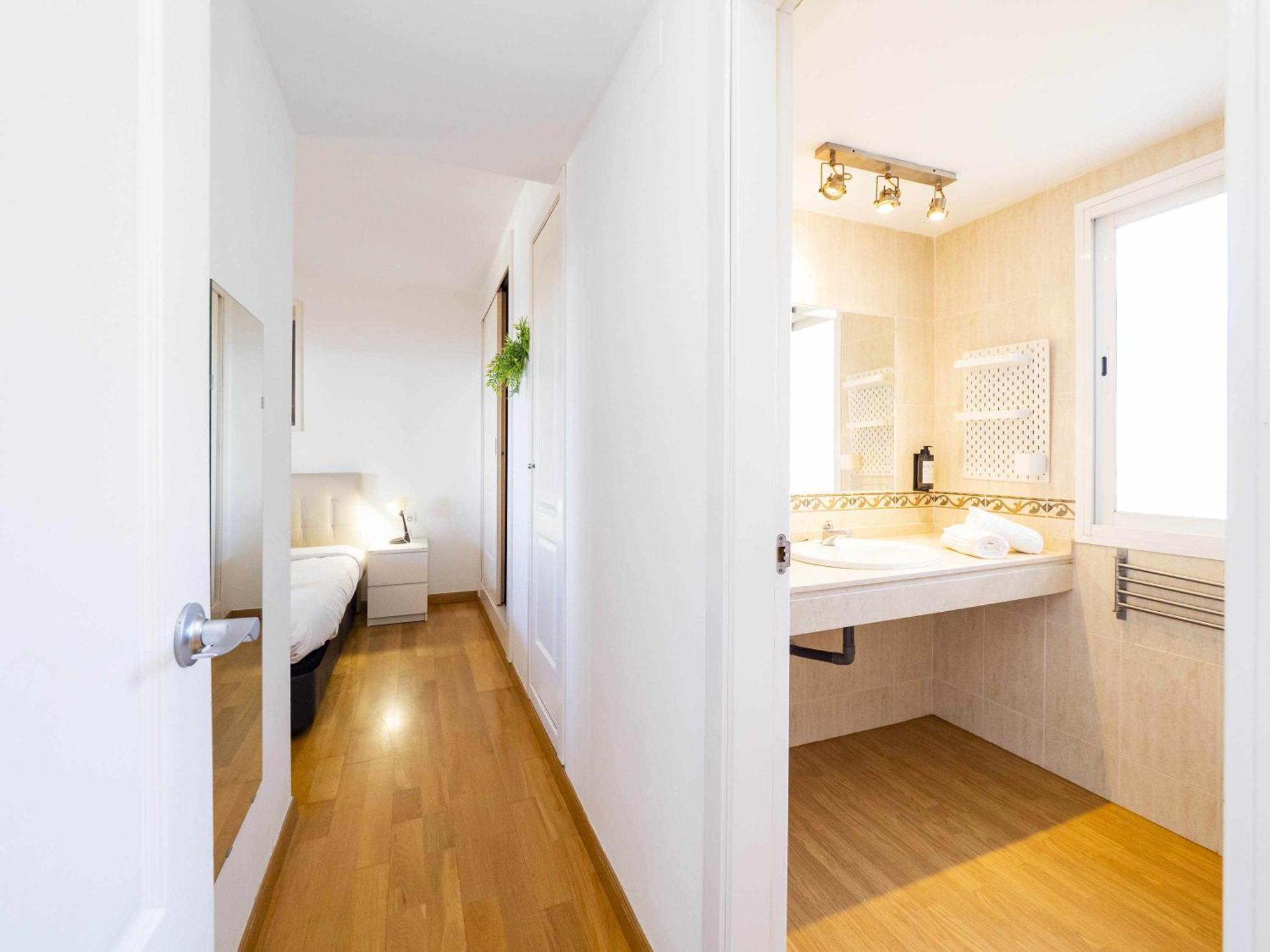 Atico Con Vistas Al Mar Piscina Y Parking Apartman Málaga Kültér fotó