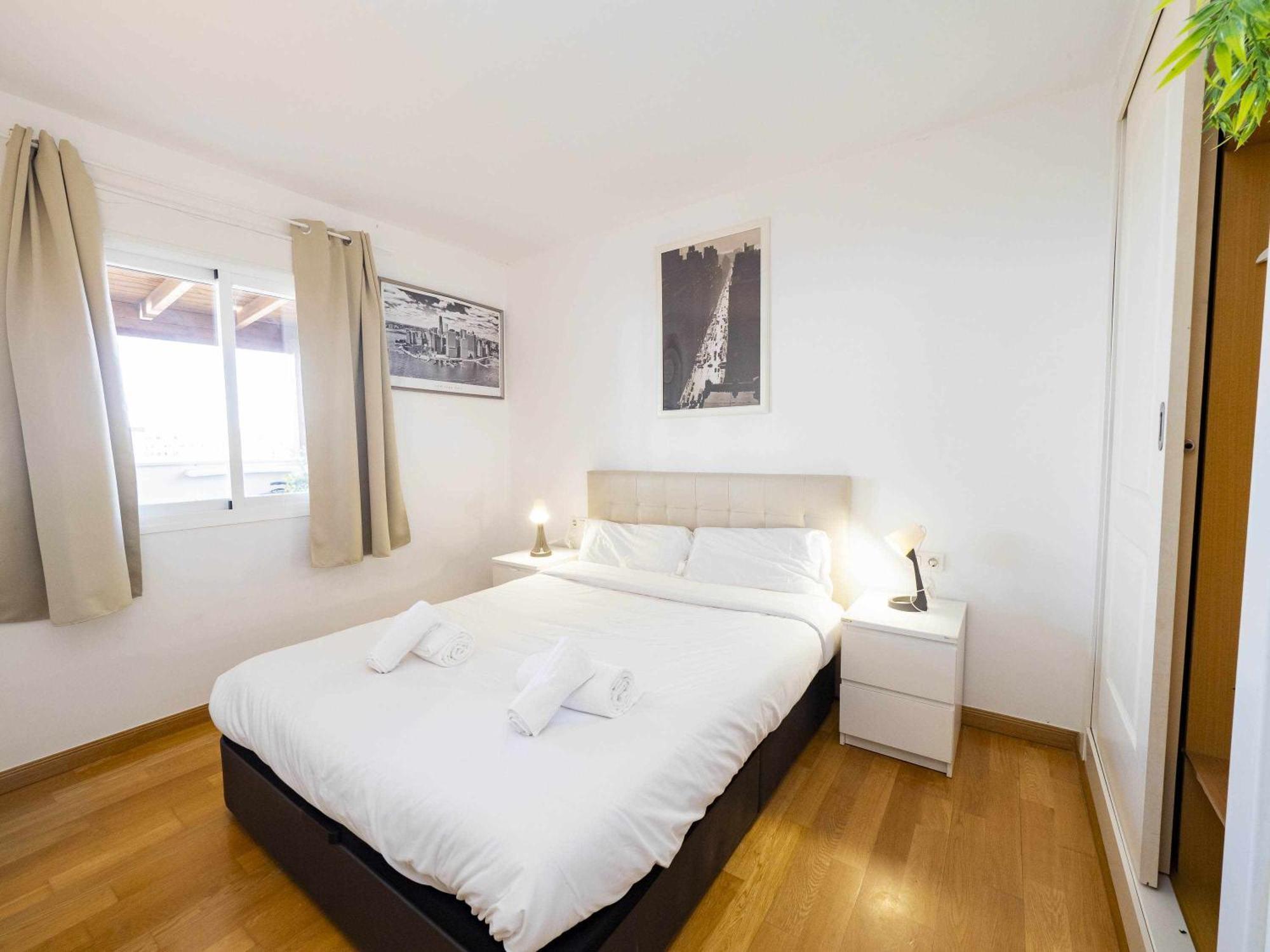 Atico Con Vistas Al Mar Piscina Y Parking Apartman Málaga Kültér fotó