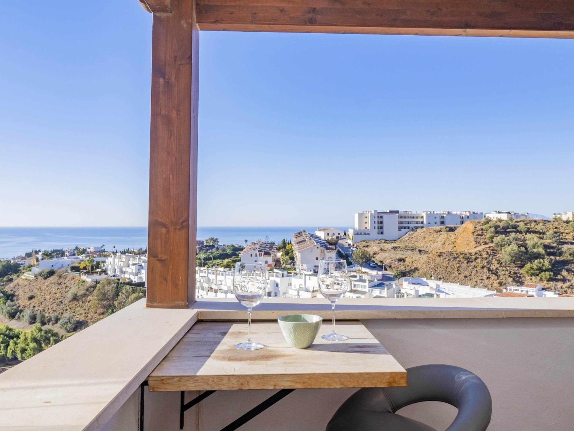 Atico Con Vistas Al Mar Piscina Y Parking Apartman Málaga Kültér fotó