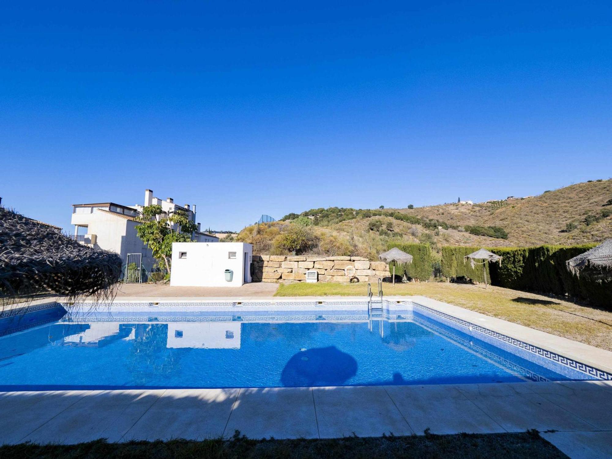 Atico Con Vistas Al Mar Piscina Y Parking Apartman Málaga Kültér fotó