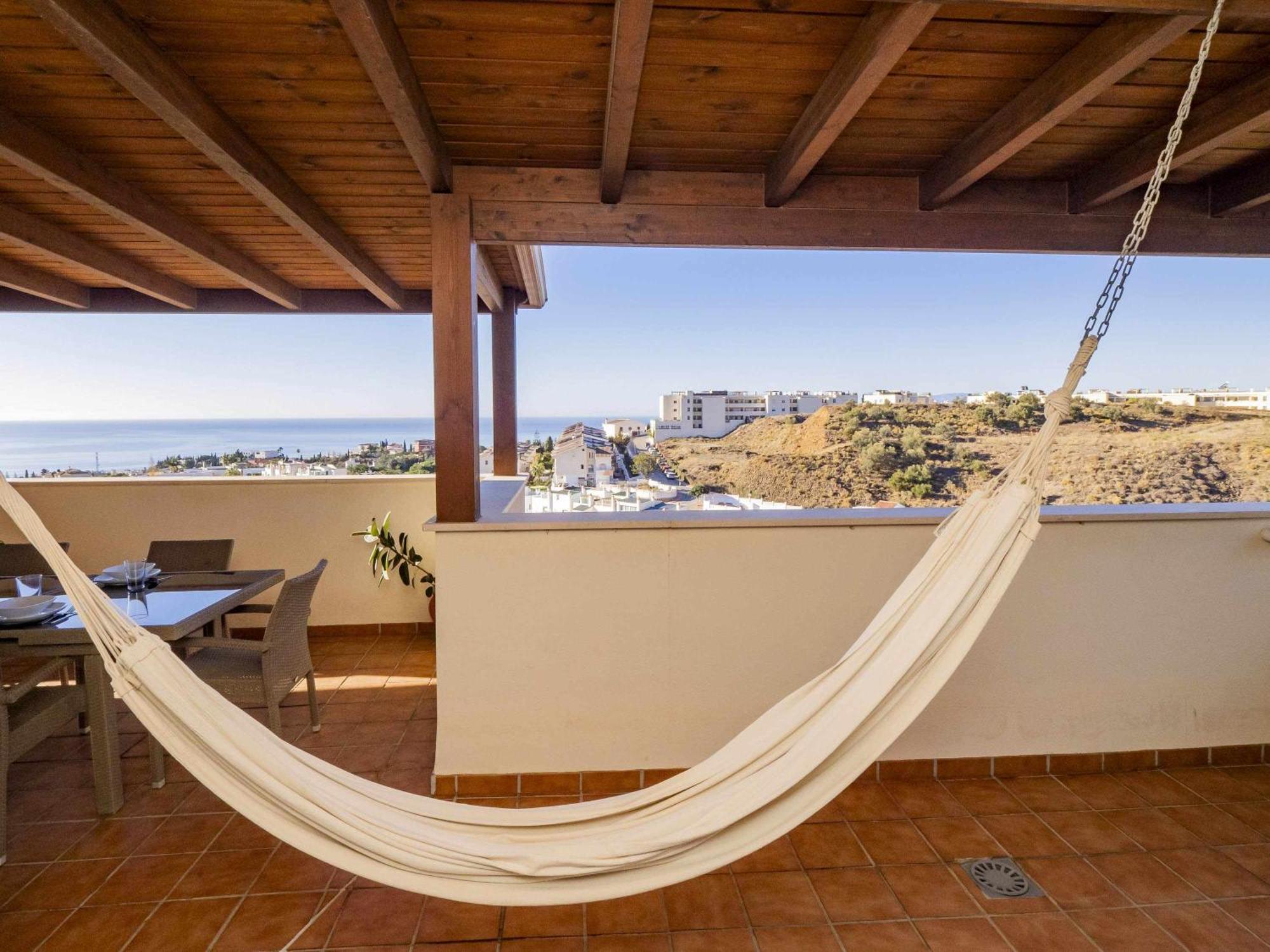 Atico Con Vistas Al Mar Piscina Y Parking Apartman Málaga Kültér fotó